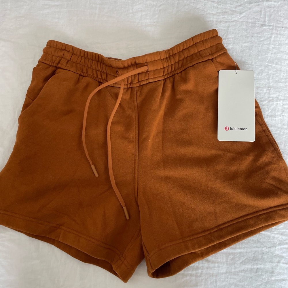 Lululemon rust orange sweat shorts size 6